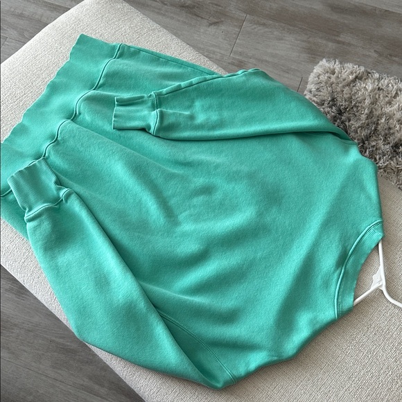 Nike Women’s Teal Crewneck Sweater - Picture 3 of 3